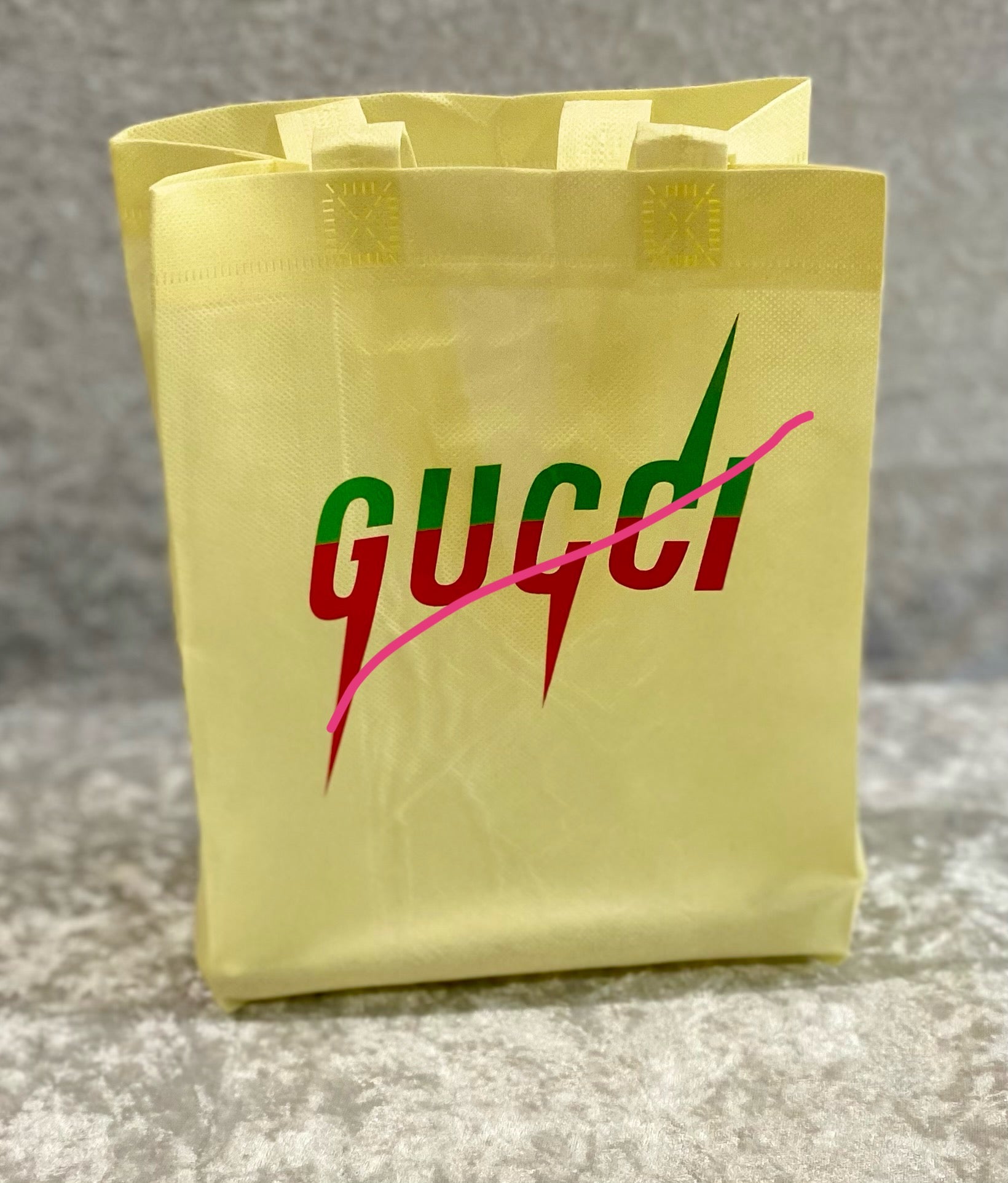 16 pc Gift bag