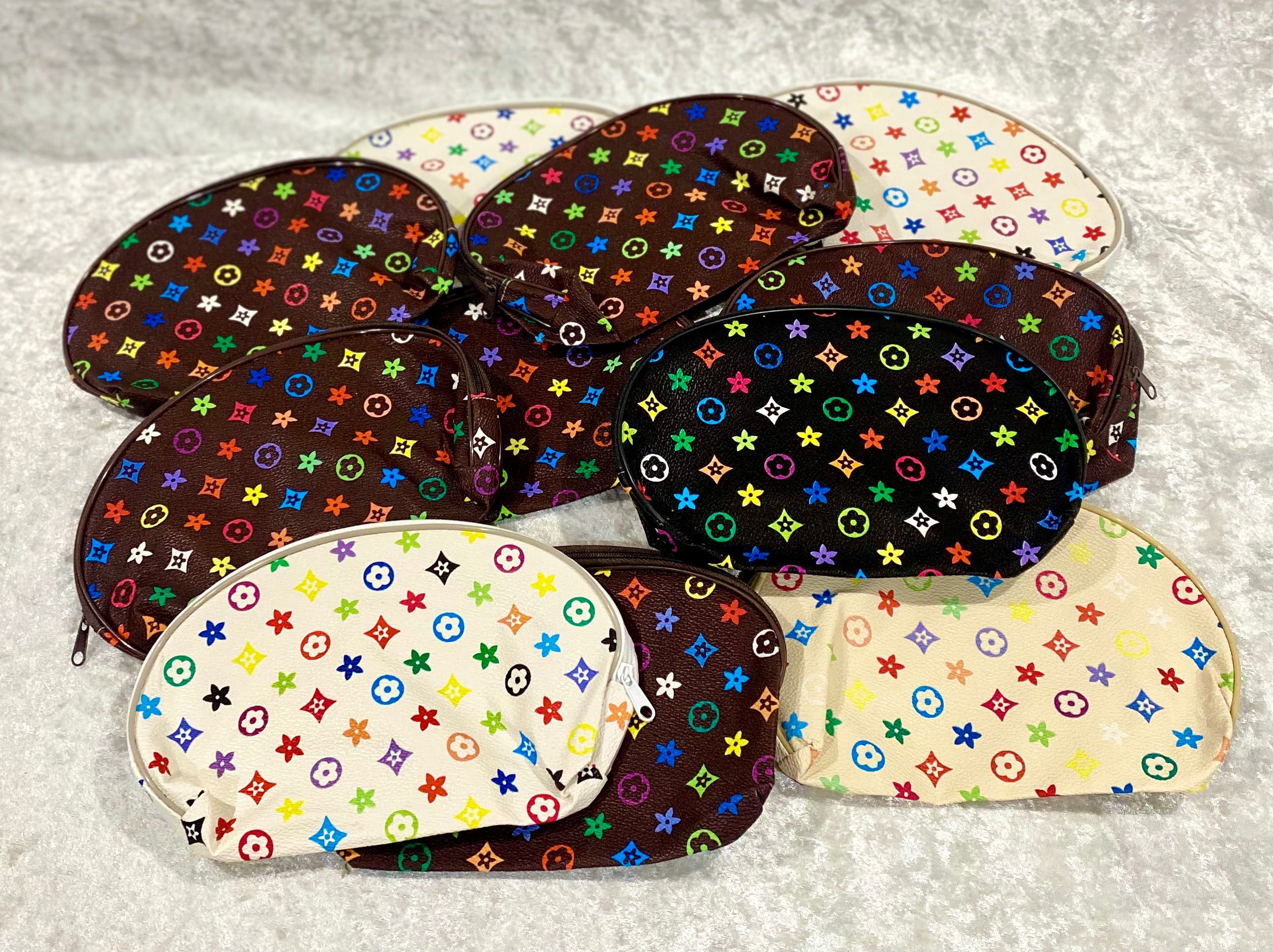 Dozen No Brand Cosmetic Bag